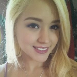 Meet your Posher, Roxana